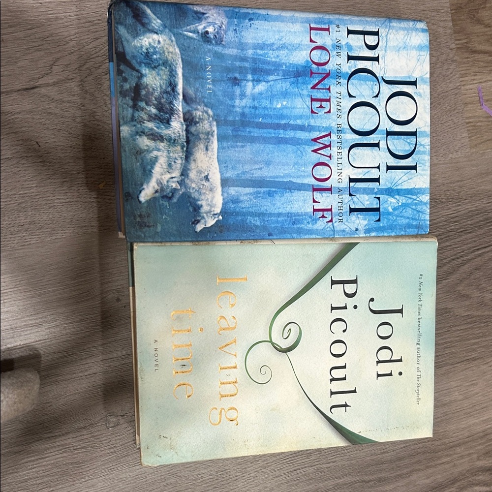 Jodi Picoult Book Set - Lone Wolf and Leaving Time